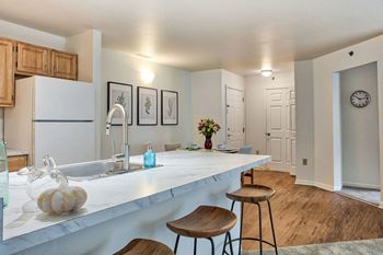 Welcome to fairfield apartments and condominiums in fenton, mi